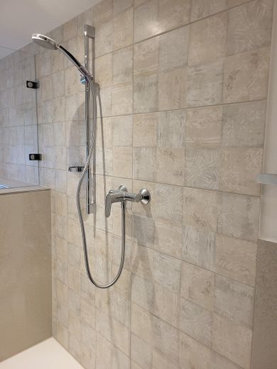 Traumwohnung im Grünen - 8 Zimmer, 3 Bäder, großer Garten, ... – Foto 13