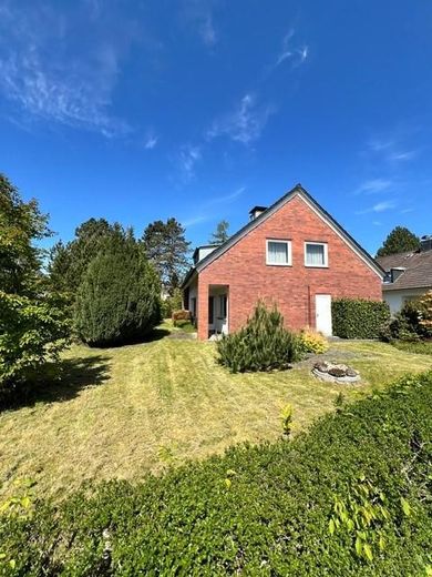 **Bonn-Röttgen - Charmantes Haus mit idyllischem Garten sucht neues Familienglück** - PRIVATVERKAUF – Vorgarten