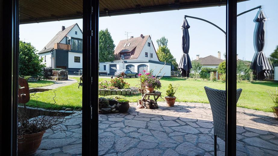 ALLES außer GEWÖHNLICH! Provisionsfreier Bungalow mit AUSBAUPOTENTIAL – Ausblick-WEST-Seite