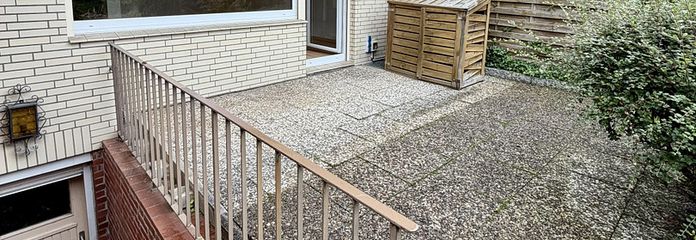 Casa a schiera di testa tranquilla e centrale a Norderstedt vicino ad Amburgo – Terasse