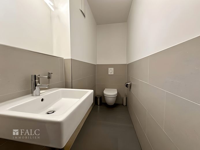 Wohnen mit Weitblick - Exklusive Lage in Hennef – Gäste-WC