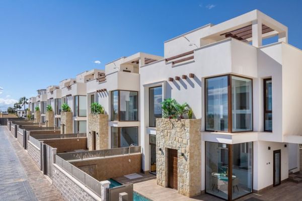 Luxuriöse und moderne Villa (Key Ready) Vollständig möbliert
