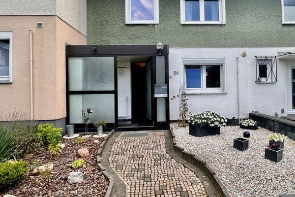 Reihenmittelhaus mit Garage in top Lage