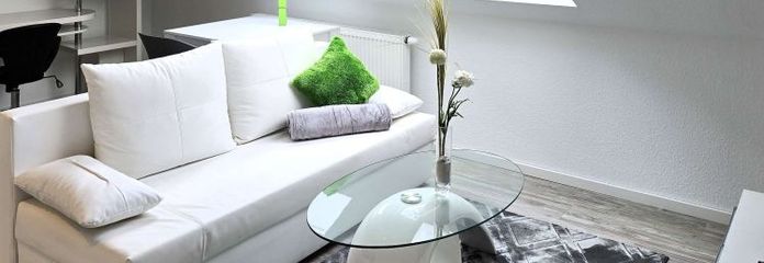 2-Zimmer-Apartment, Balkon, möbliert & ausgestattet, zentral in Raunheim