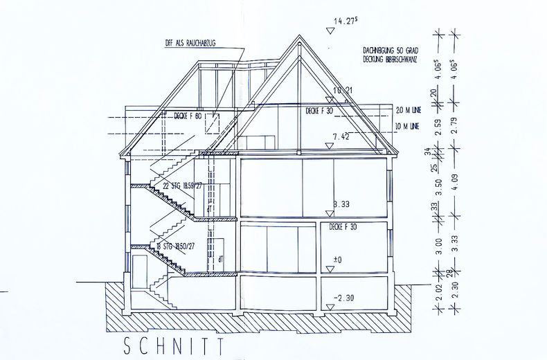 Schulhaus Schnitt