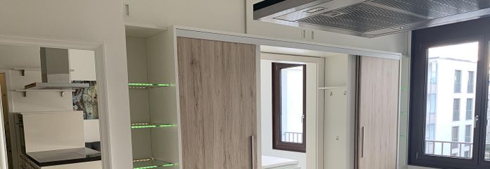 Möbilierte komfortable Wohnung am Wissenschaftsstandort Berlin-Adlershof – Wohnzimmer/Küche