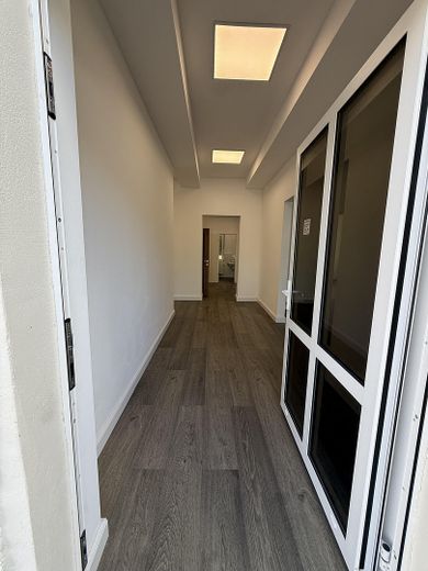 Commercial space for medical practice, practice, cosmetics, massage, office or law firm in RUDOW, 160 m2 for rent – Eingang
