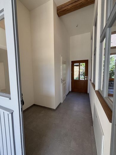 Exclusivo loft en planta baja en un edificio histórico protegido - Primera ocupación – Eingang/ Garderrobe