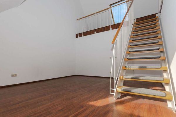 ZENTRAL WOHNEN IN RÖTHA | Maisonette mit 3 Zimmern und TG-Stellplatz