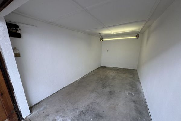 Jetzt Stellplatz sichern – Garage sofort verfügbar! Strom vorhanden!