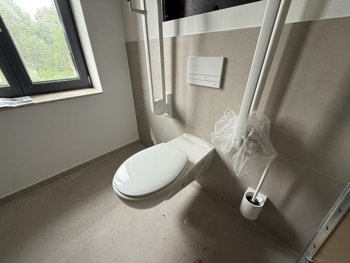Rollstuhl gerechte Wohnung – Foto 6