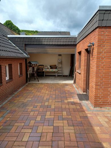 Hinterhof/ Zugang Anbau