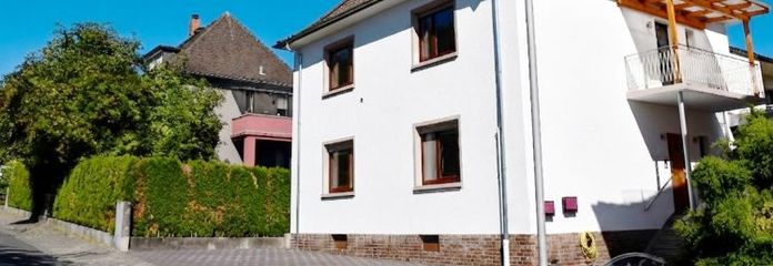 Ober-Ramstadt'ta kusursuz durumda şık iki ailelik ev
