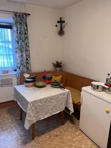 MFH und Gewerbe im Hintergebäude in Rottach-Egern – 1. OG Küche