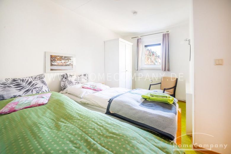 18620 HomeCompany Dresden Möbliert/Furnished 2-Zimmer Apartment mit Terrasse und Wintergarten in Dresden-Neustadt max. 2 Personen – 60e94623ed4e0540d977d00b4d03ba111f592a66.jpg
