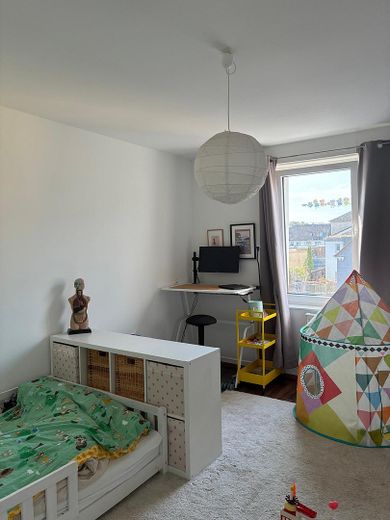Rüttenscheid, zentrale Lage, 3. OG mit Balkon – Kinderzimmer