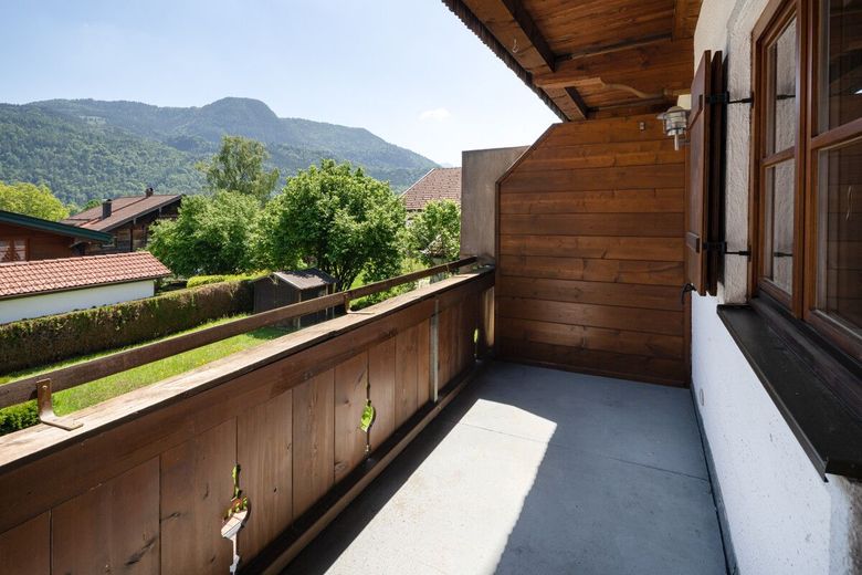 Bergblick inklusive - 2-Zimmer-Wohnung in Schleching – Großer Südbalkon