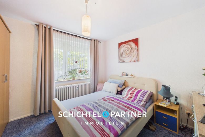 Huchting | Gepflegte 3-Zimmer-Wohnung im Hochparterre mit Balkon – S&amp;P | Schlafzimmer
