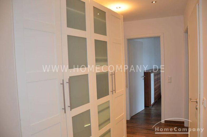Schöne, geräumige 4 Zi.Whg., möbliert, mit Balkon. – 716e3aa7510682c1145aa36cb3e5e92022181df0.jpg