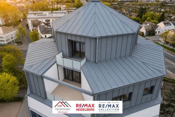 Penthouse Wohnung mit 200qm Wohnfläche, 118qm Kelleretage und einem Fahrstuhl bis ins Wohnzimmer.
