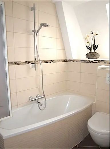 Apartment mit Aussicht chic möbliert 35qm Elberfeld Nähe Rathaus, St. Josef, Bayer + Nordbahntrasse – Bad