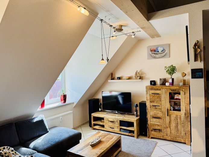 Appartement en duplex avec galerie unique, balcon orienté sud et vue dégagée sur la vallée de la Bibert – Photo 2