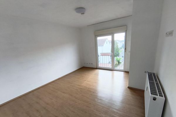 Helle 2-Zimmer-Wohnung in Speyer – Teilmöbliert, Einbauküche und Kellerraum