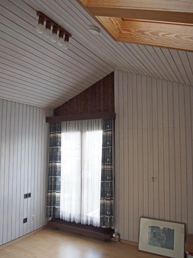 Casa indipendente e spaziosa in una posizione tranquilla e privilegiata (Bietigheim-Lug) – Schlafzimmer