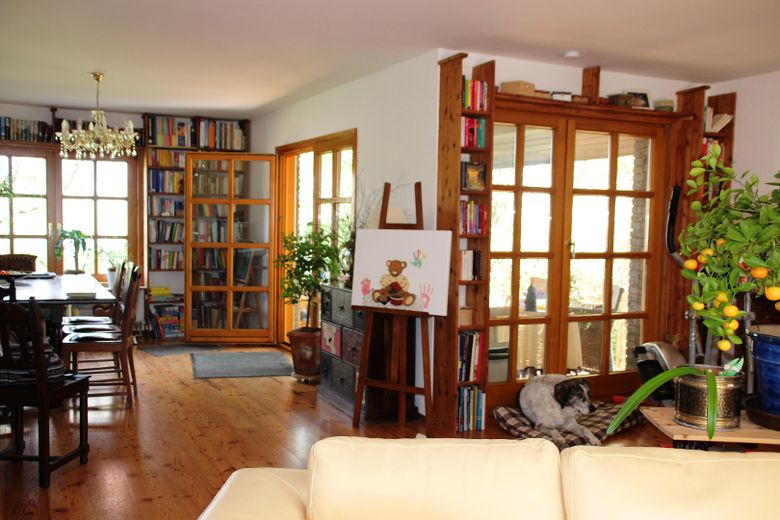 Familienfreundliches Landhaus – von privat – Wohnzimmer -2