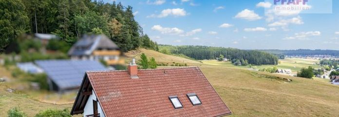Zuhause ankommen in St. Georgen im Scheffelweg! Weber-Haus mit traumhaftem Garten, Garage + Küche