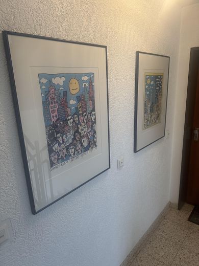 ***Gruntownie wyremontowana łazienka z oknem, balkon południowo-zachodni z dużą ilością słońca, położony wśród zieleni*** – Treppenhaus