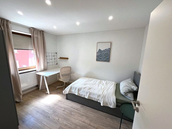 Neue voll möblierte WG-Zimmer in Nürnberg-Südstadt! – Dein Zimmer