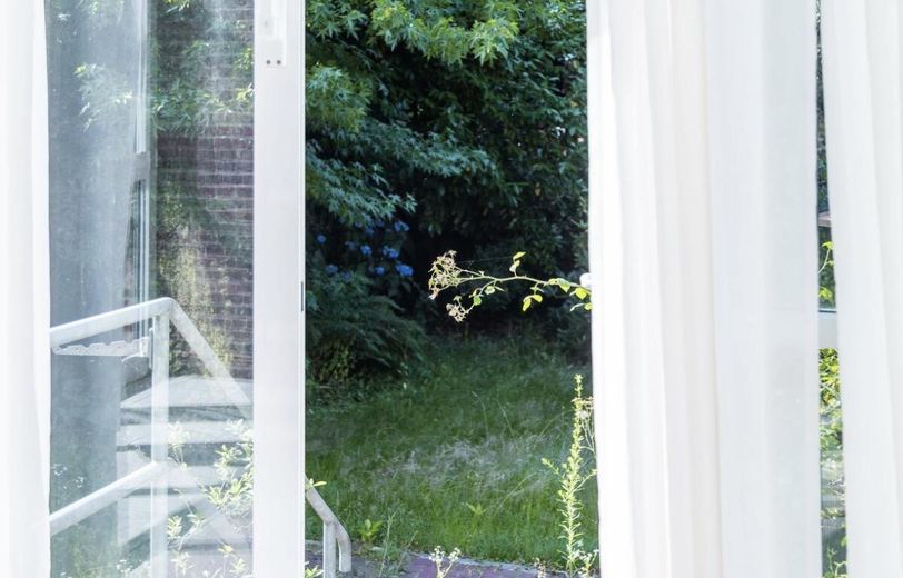 Ruime tuinmaisonnette over twee woonlagen in Hamburg-Eilbek – Gartentreppe