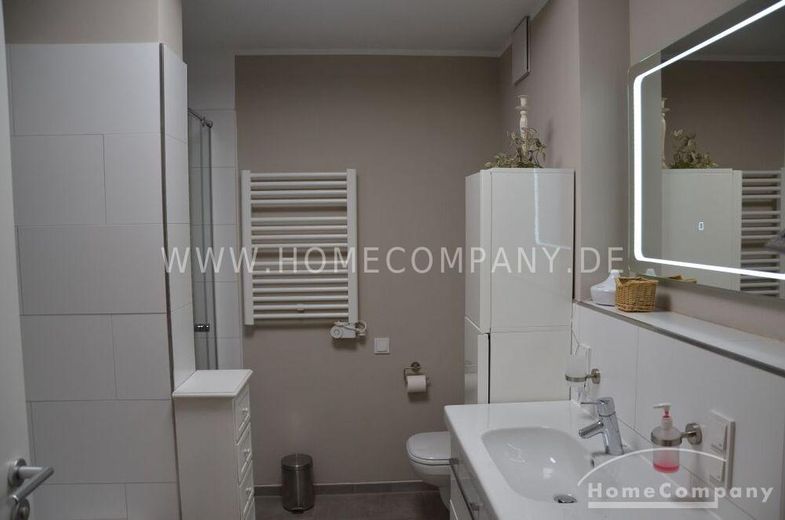 3 Zi.Whg., möbliert, 1. OG, mit gr. Balkon (Loggia), moderne Ausstattung. – 7c6441b50c49cd0debcb4613984873d24b985acd.jpg