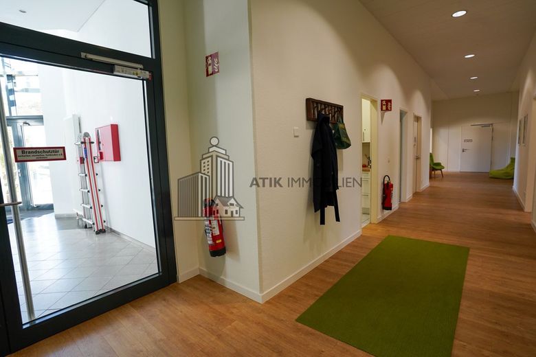 ATIK: Moderne Büroflächen in Bürogemeinschaft im High-Tech-Park in Mannheim – Flur