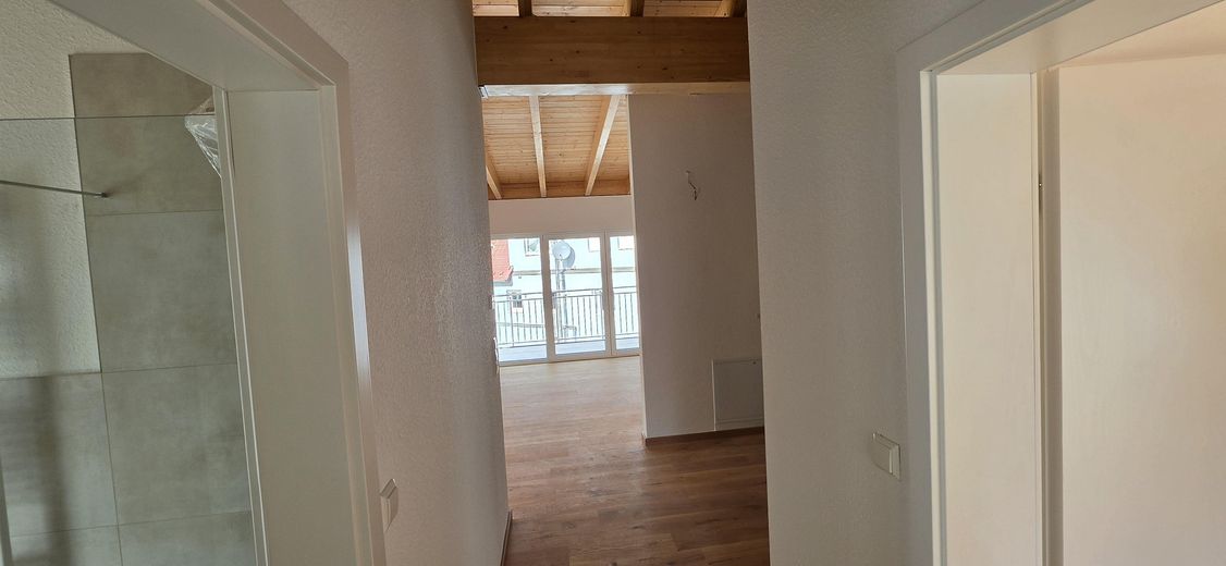 Bright 3-room top-floor new-build apartment with a great view – Flur