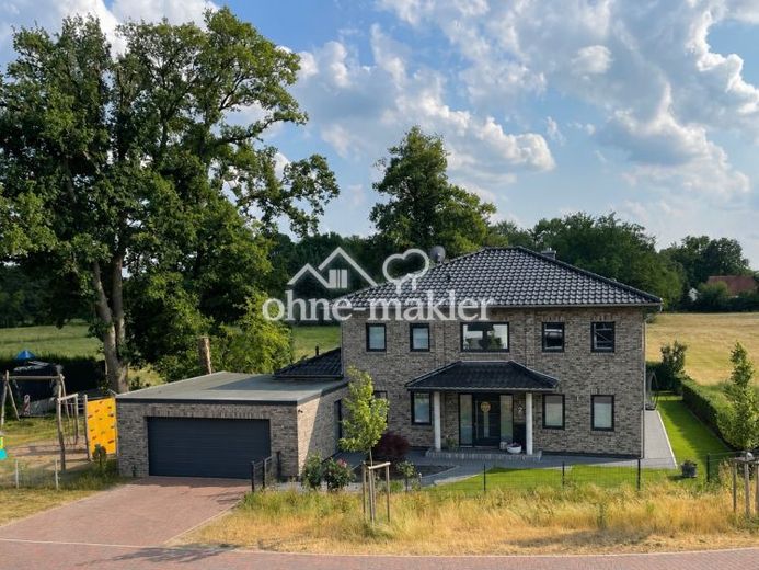 Exklusives Einfamilienhaus mit Wellness & Smart Home – Foto 1
