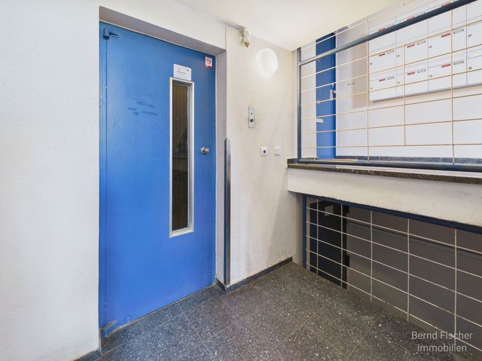 Wilmersdorf 2 Zimmer Küche Bad – Aufzug