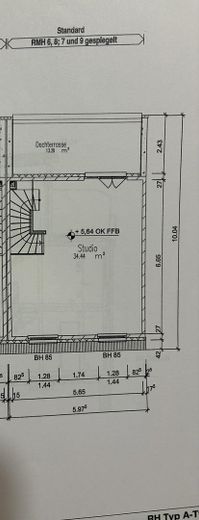 PV-Anlage, Speicher, Wallbox und Dachterrasse वाले आधुनिक पारिवारिक घर – फोटो 34