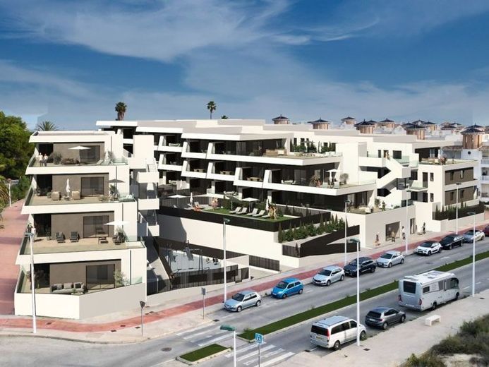Penthouse-Wohnungen mit 2 Schlafzimmern, 2 Bädern, Dachterrasse, Möblierung, Meerblick, Tiefgaragenstellplatz und Gemeinschaftspool – Foto 1
