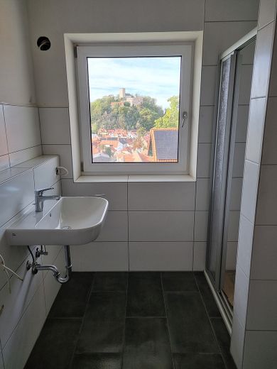 Traumhafte 3 Zimmer Wohnung in bester Lage in Falkenstein – Foto 2