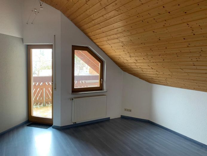 Schlaf-/ Kinderzimmer 1