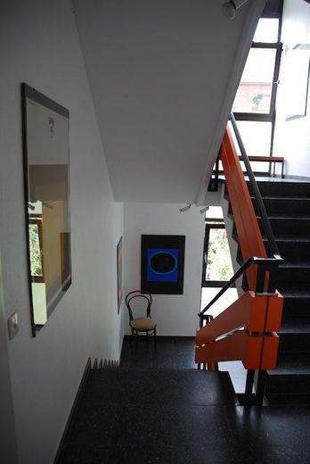 Erdgeschosswohnung in Alsternähe (Uhlenhorst) mit exklusiver Gartennutzung in Architektenhaus – Treppenhaus