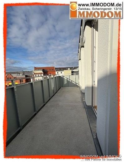 2-Zimmer-Dachgeschoss-Maisonetten-Wohnung mit BALKON und EINBAUKÜCHE mitten im Herzen von Zwickau – Balkon