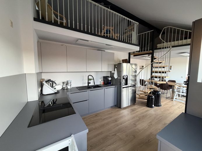 Penthouse-Feeling: 123 m² Design-Refugium aus 2 Einheiten mit XXL-Südterrasse (Provisionsfrei) – Foto 3