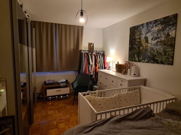 Schöne 3-Zimmer Wohnung in Top-Lage mit Balkon und PKW-Stellplatz, Eigennutzung o. Kapitalanlage! – Schlafzimmer