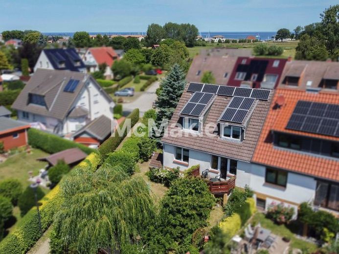 Reiheneckhaus mit Garten und Garage in Toplage: Nur wenige Schritte zur Ostsee in Kühlungsborn – Foto 1