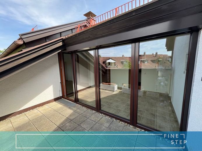 Bezugsfrei: Dachgeschosswohnung mit 2 herrlichen Dachterrassen in Taufkirchen – फोटो 1