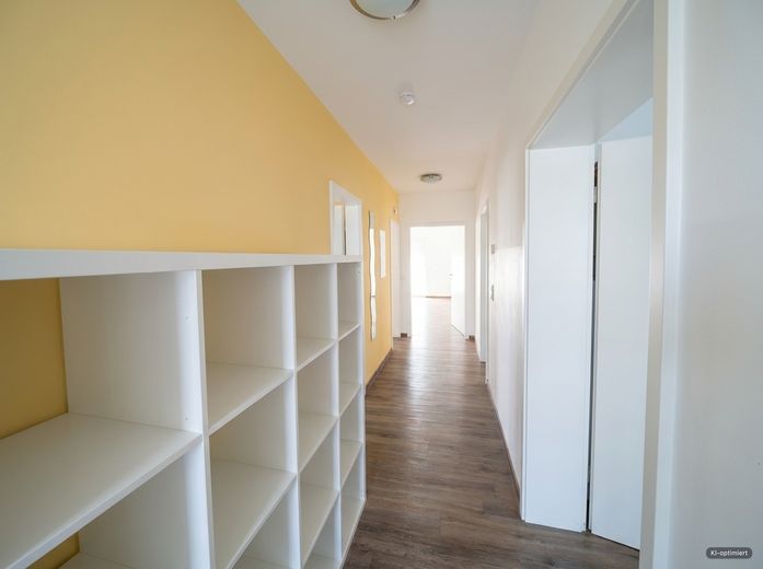 Schöne 3-Zimmer-Erdgeschosswohnung mit Terrasse und EBK – ca. 110 m² neuwertig – Foto 7