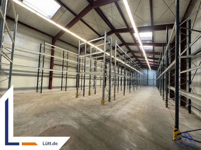 Lagerhalle mit Hochregalen zum Mieten in 24143 Kiel | Lütt Immobilien Kiel – फोटो 1